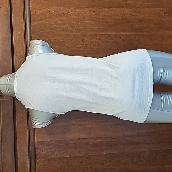 Nike Dri-fit tank - Picture 2 of 4